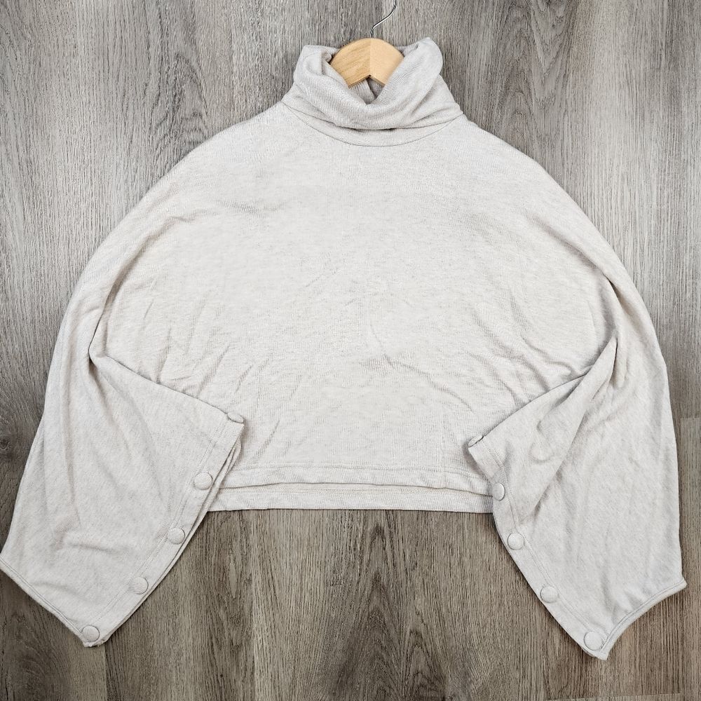 Venti6 Italy Oatmeal Turtleneck Cropped Sweater size M